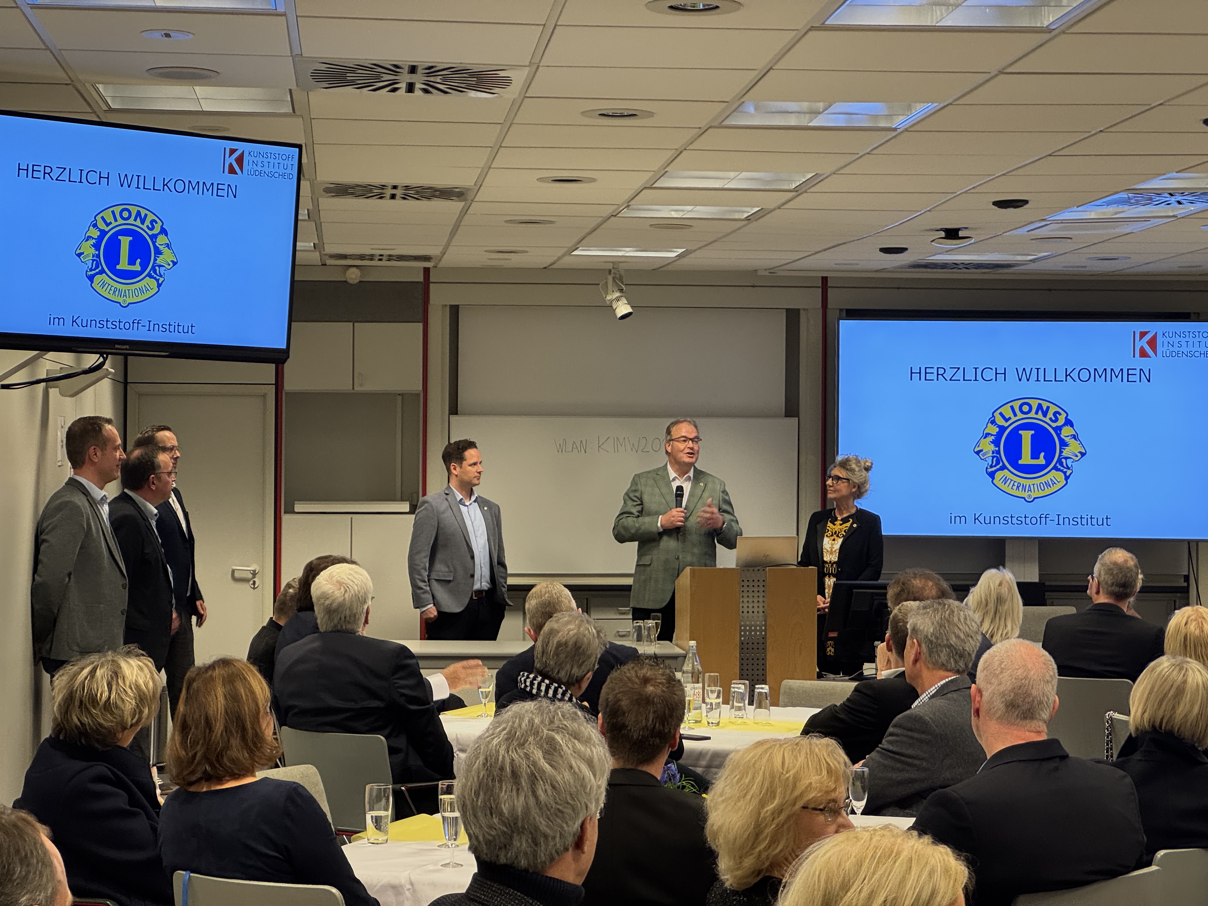 Gemeinsame Eröffnung des Abend